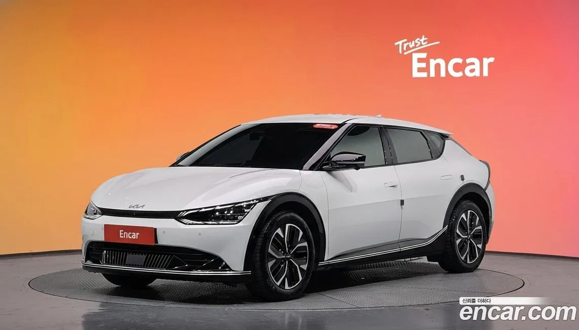 Kia EV6 — фото 1