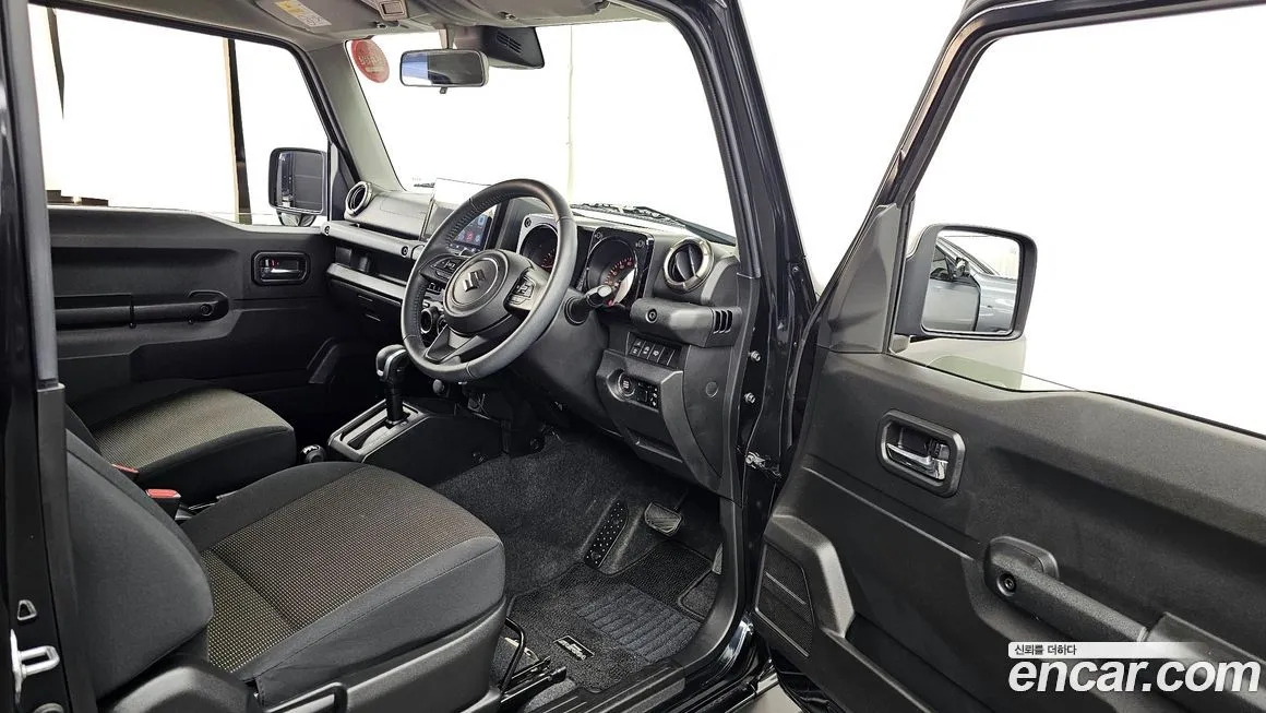Suzuki Jimny 2023 из KR, фото 3