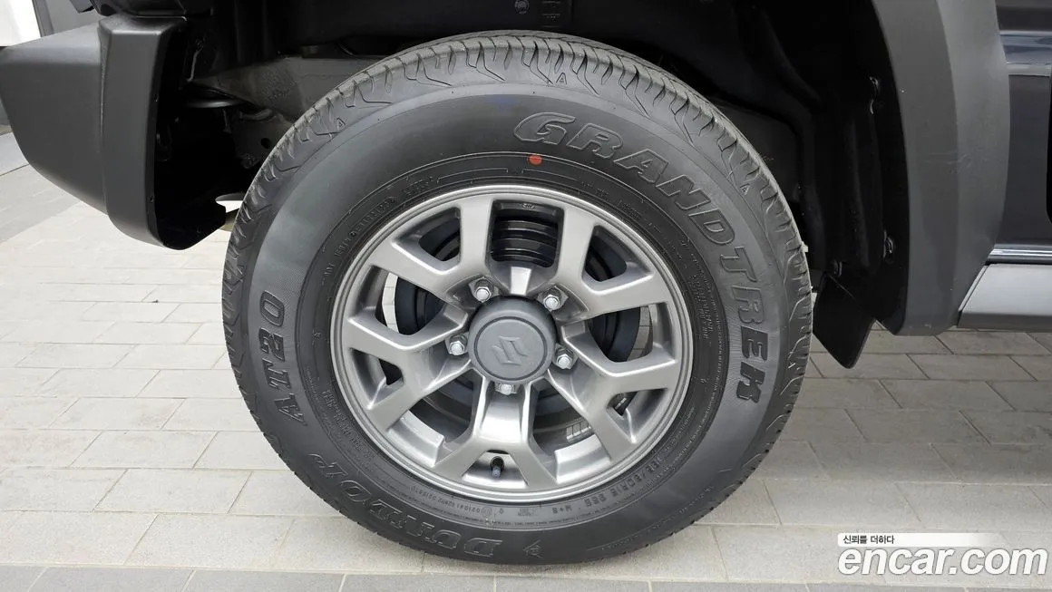 Suzuki Jimny 2023 из KR, фото 9