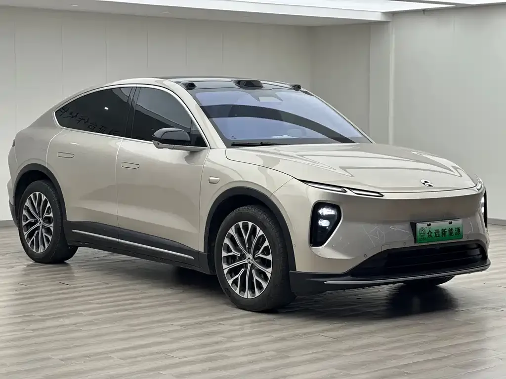 NIO EC6 — фото 10