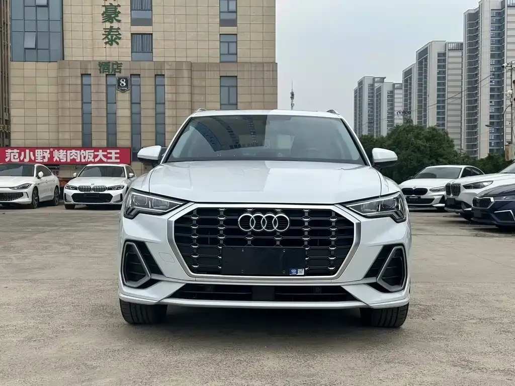 Audi Q3 2023 из CN, фото 5