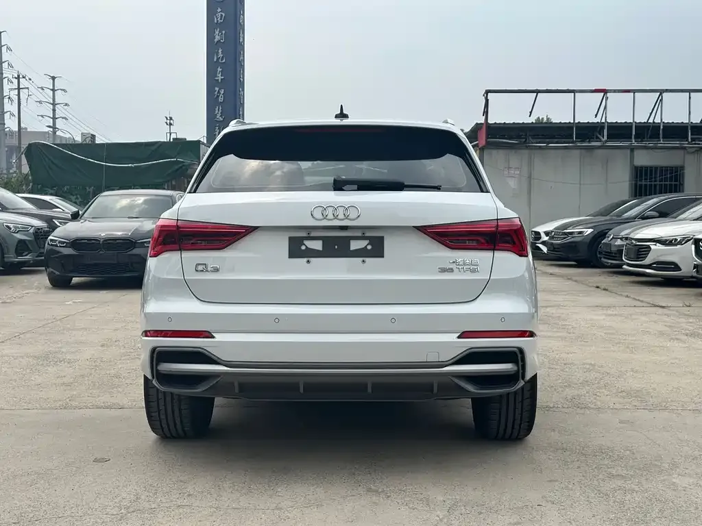 Audi Q3 2023 из CN, фото 8