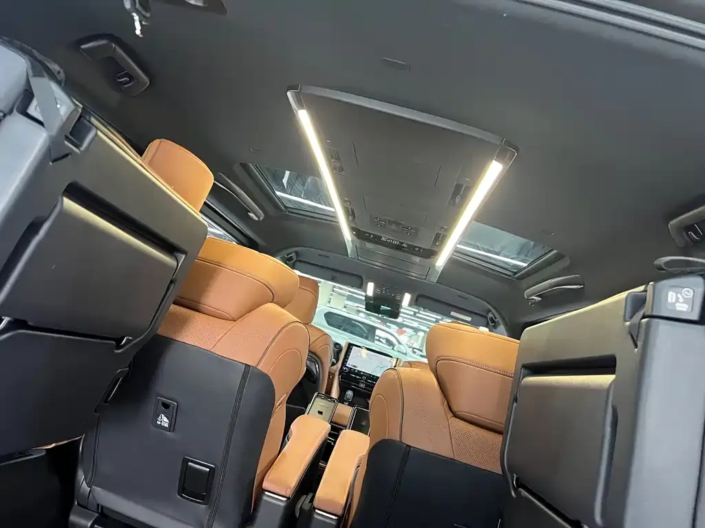 Toyota Vellfire — фото 5