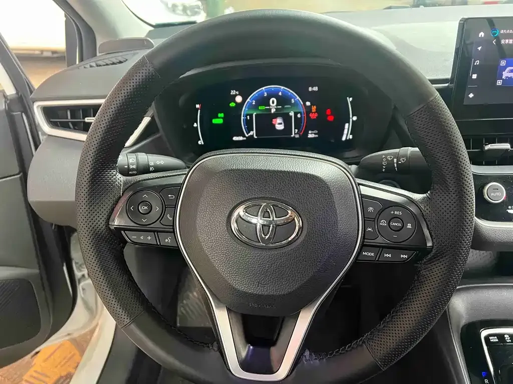 Toyota Corolla — фото 5