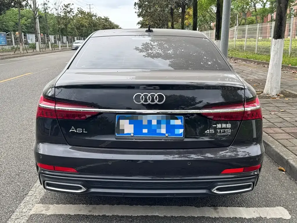 Audi A6L — фото 5
