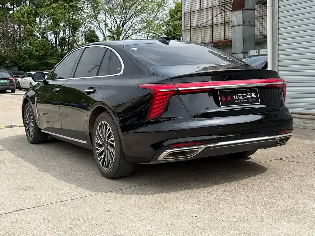Hongqi H5 — фото 2