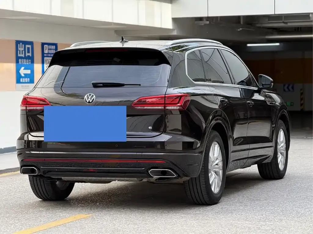 Volkswagen Touareg 2023 из CN, фото 9