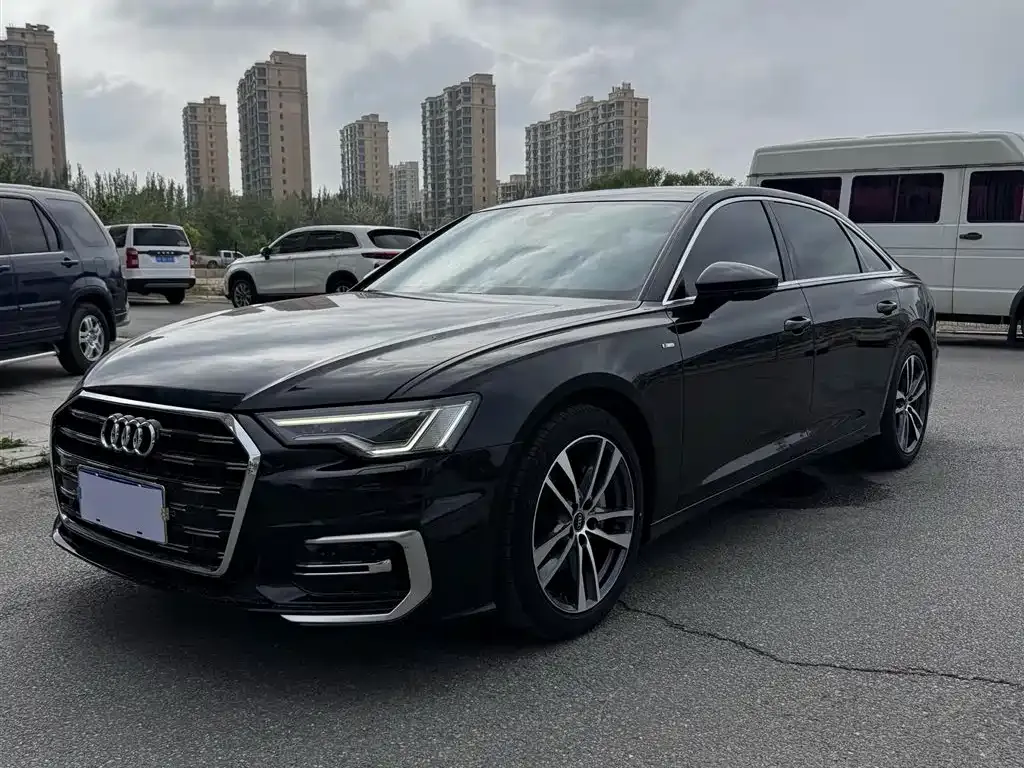 Audi A6L 2023 из CN, фото 1