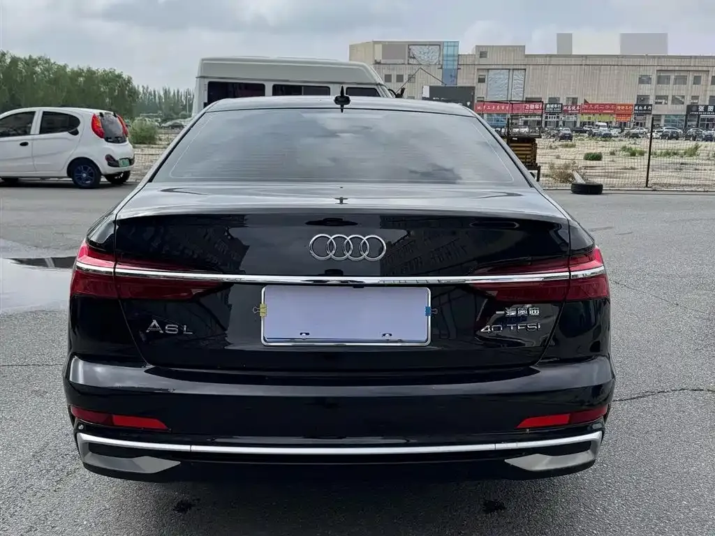 Audi A6L 2023 из CN, фото 5