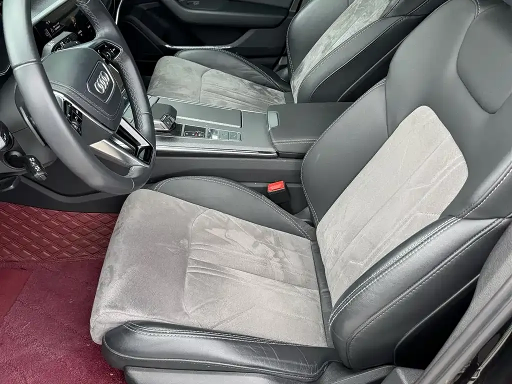 Audi A6L 2023 из CN, фото 8