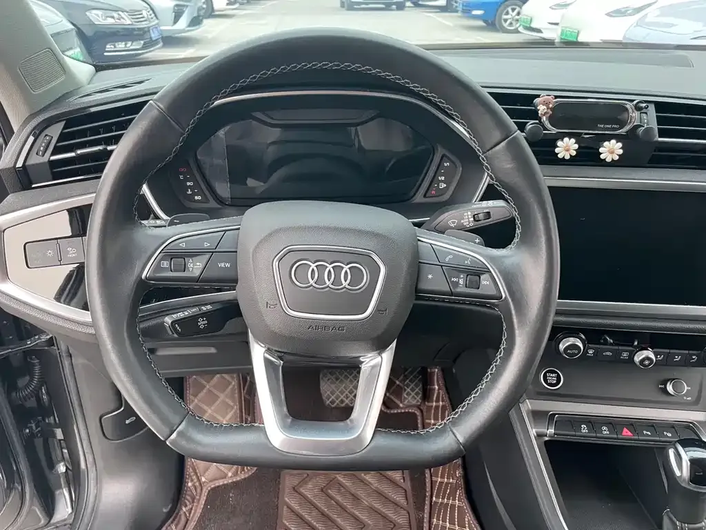 Audi Q3 2022 из CN, фото 3