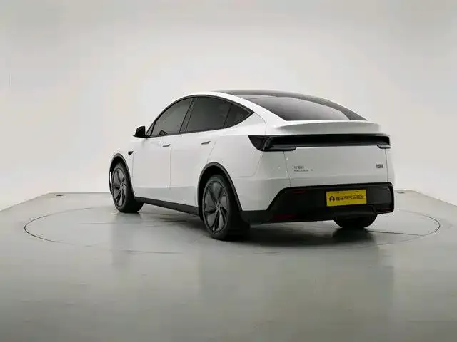 Tesla Model Y 2025 из CN, фото 5