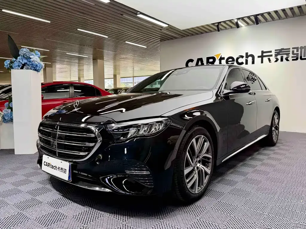 Mercedes-Benz E-Class — фото 10