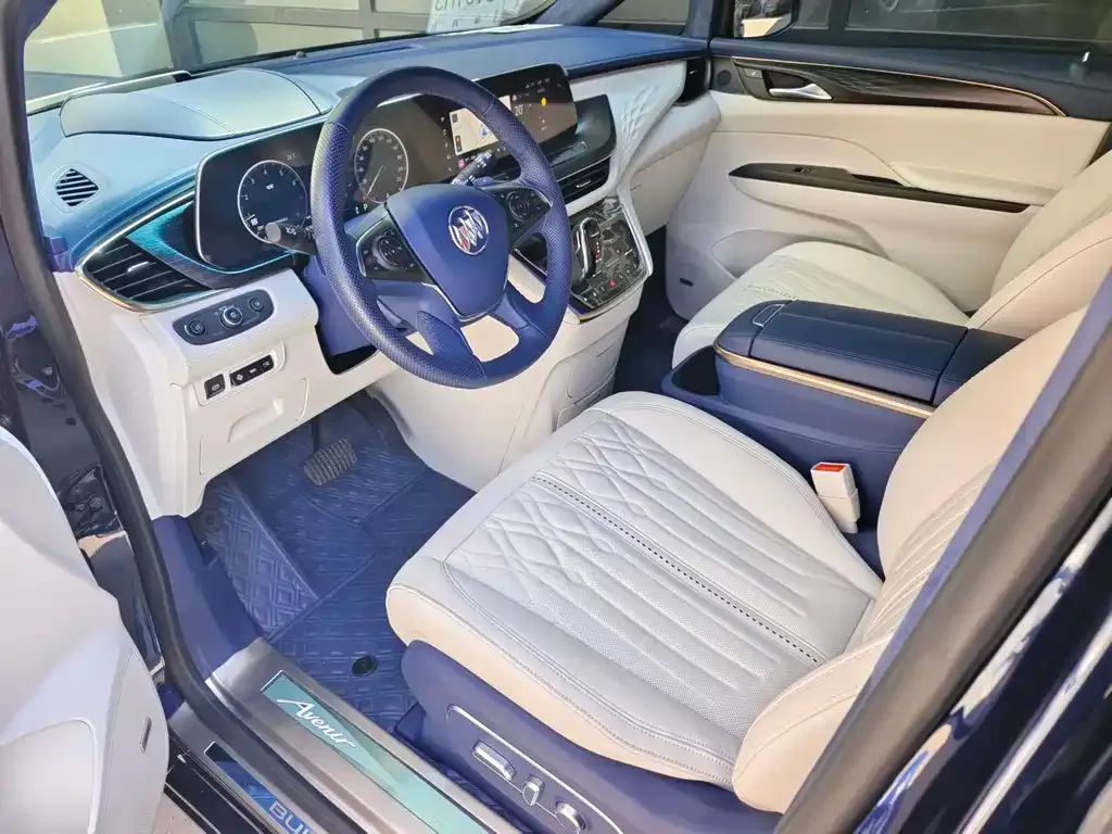 Buick GL8 2023 из CN, фото 10