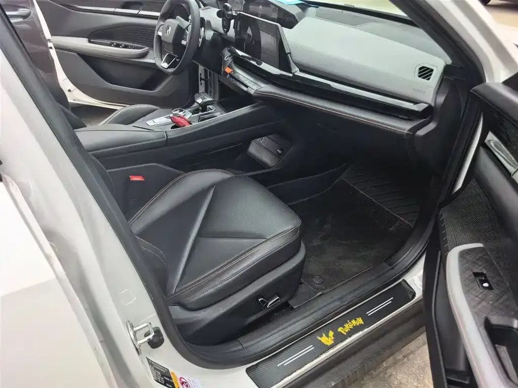 Changan UNI-V 2023 из CN, фото 4