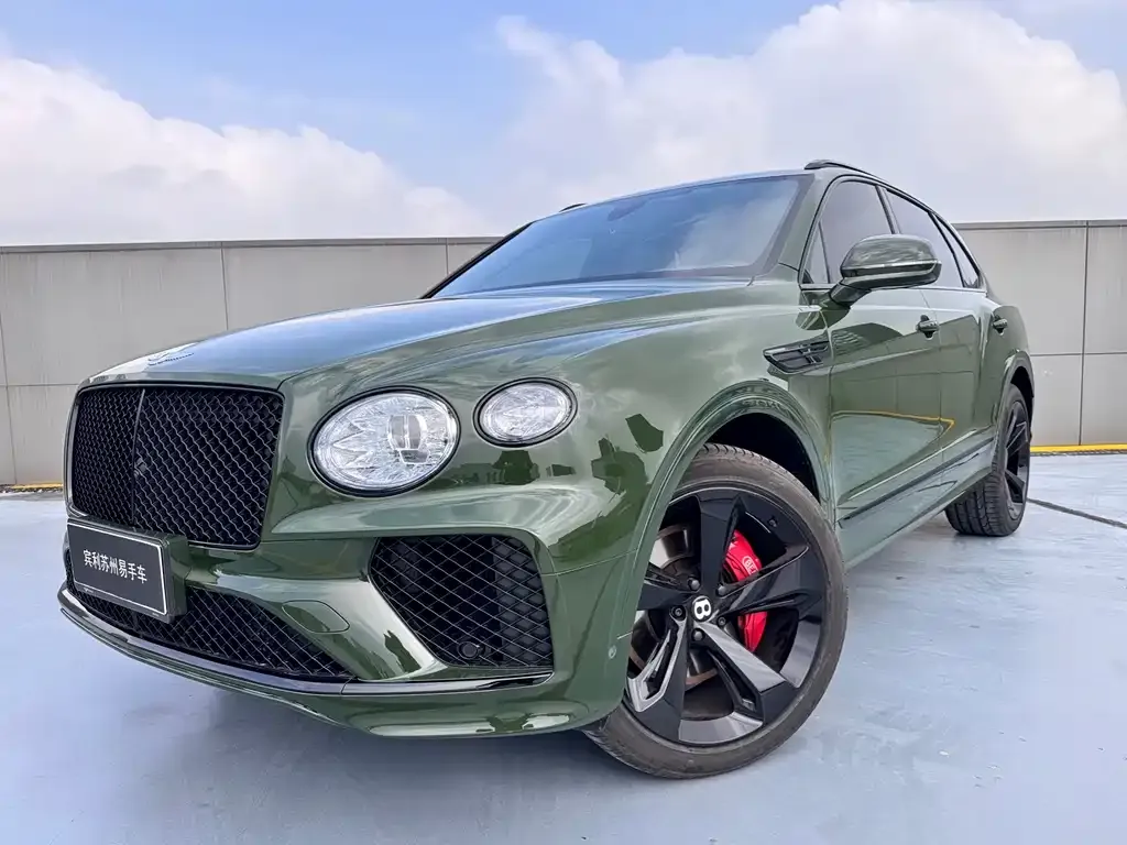 Bentley Bentayga — фото 1