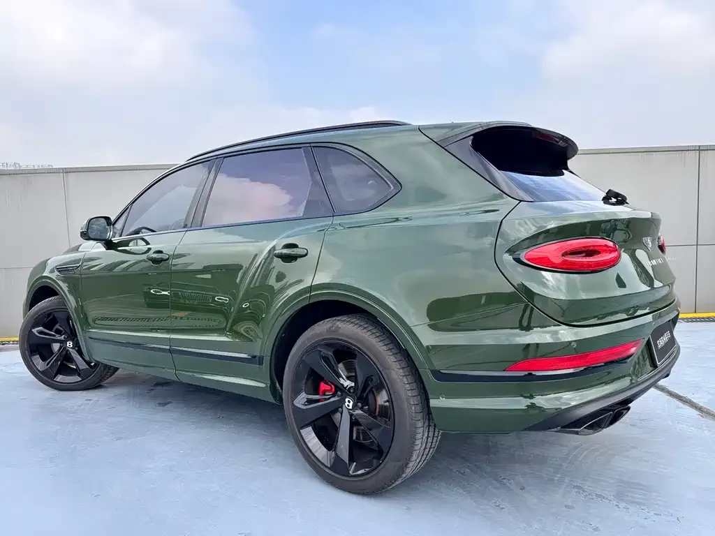 Bentley Bentayga — фото 2