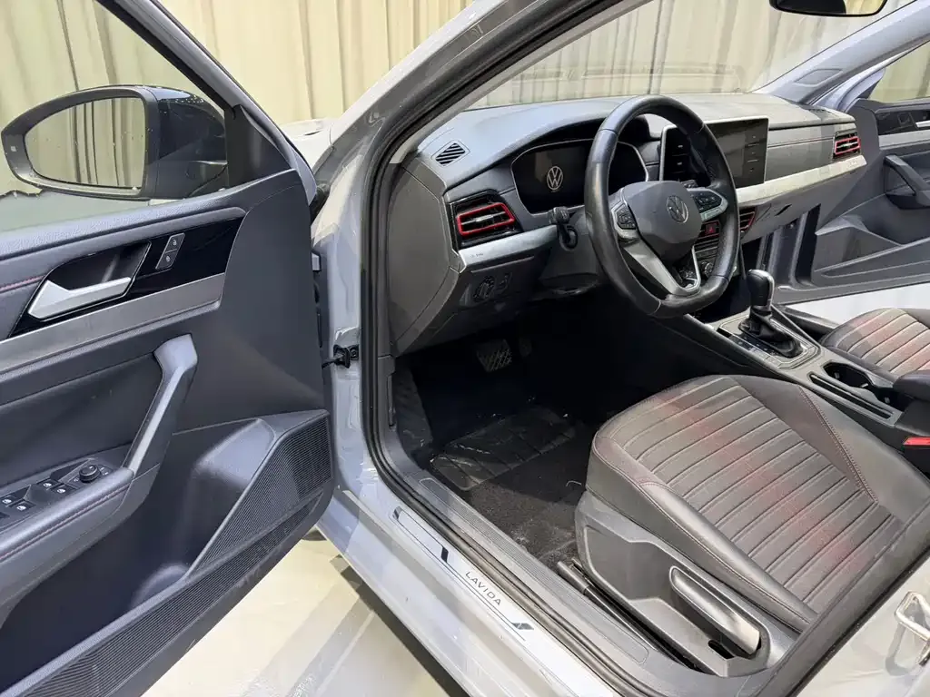 Volkswagen Lavida 2022 из CN, фото 8