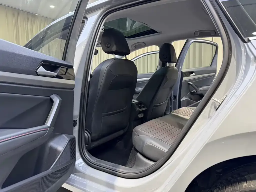 Volkswagen Lavida 2022 из CN, фото 6