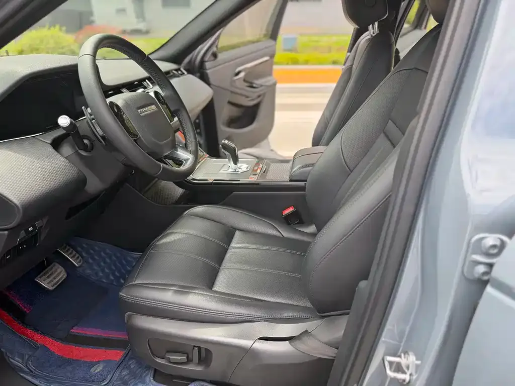 Land Rover Evoque 2021 из CN, фото 3