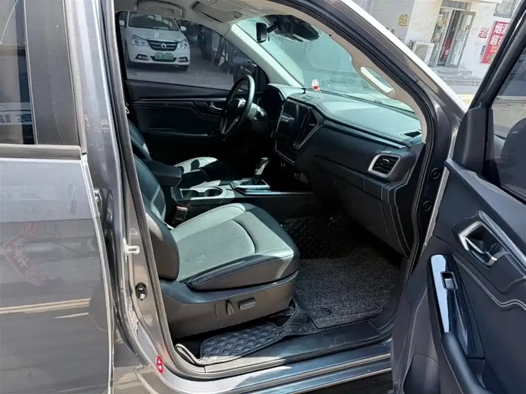 Isuzu D-MAX 2021 из CN, фото 5