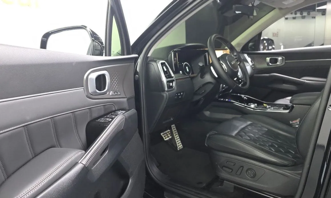 Kia Sorento — фото 8