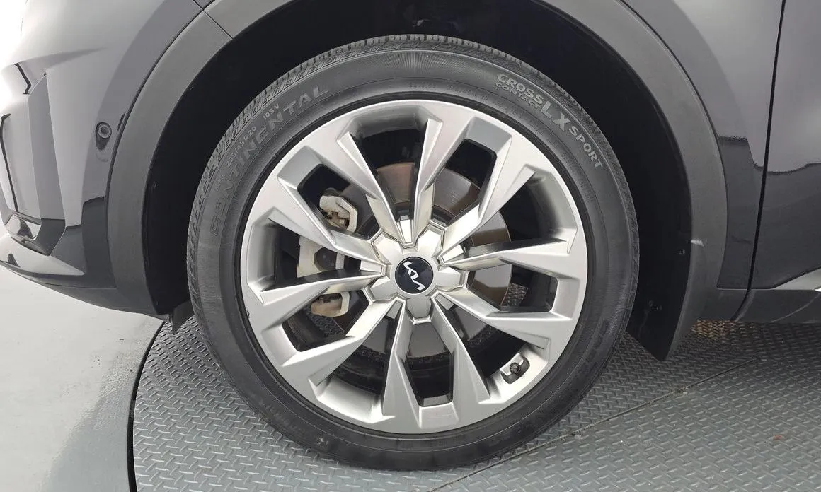 Kia Sorento — фото 7