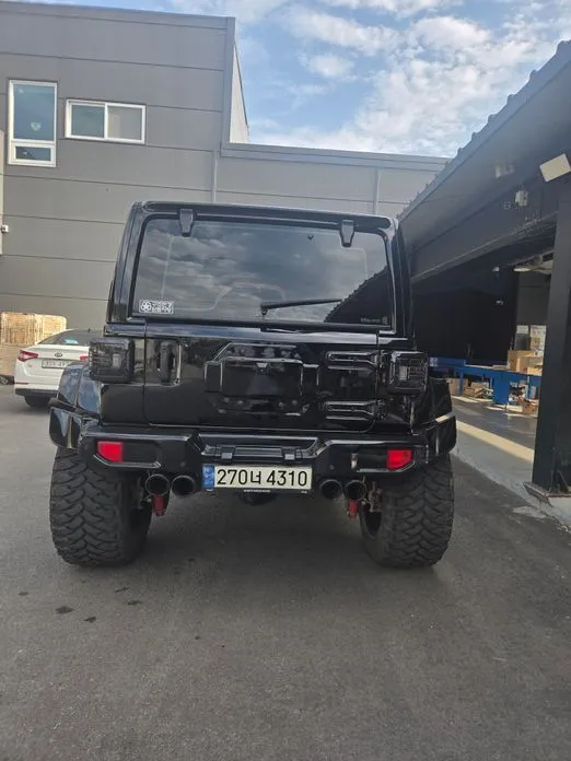 Jeep Wrangler — фото 2