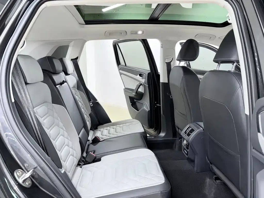 Volkswagen Tayron 2023 из CN, фото 7