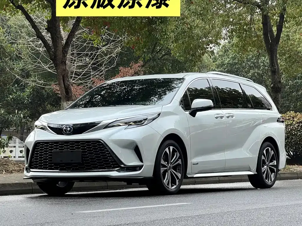 Toyota Granvia — фото 10