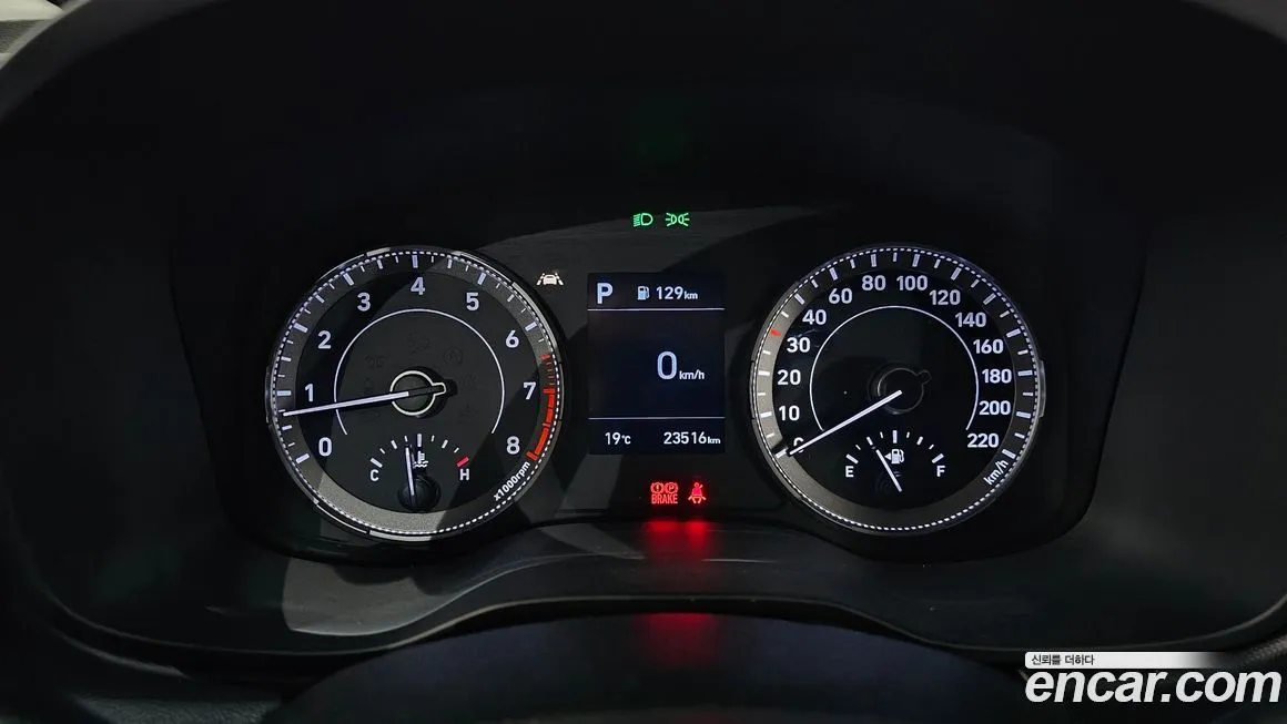 Hyundai Venue 2021 из KR, фото 8