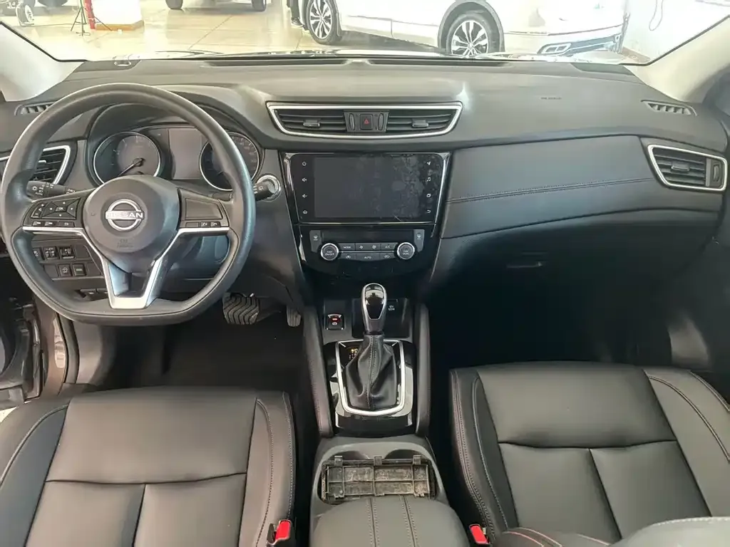 Nissan Qashqai — фото 9