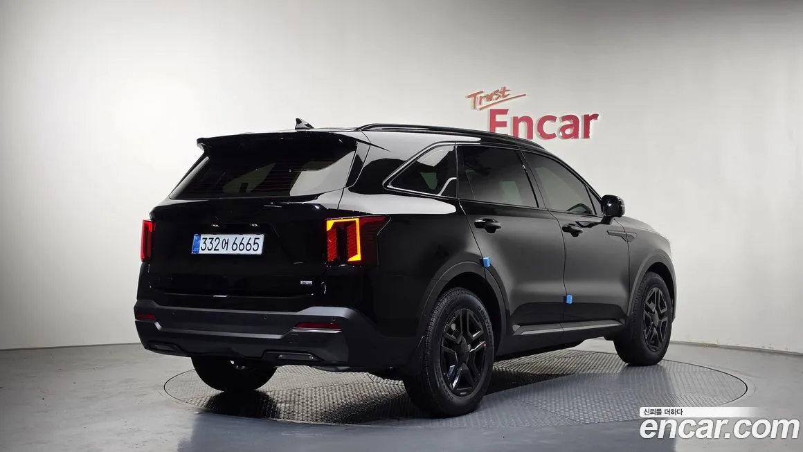 Kia Sorento — фото 9