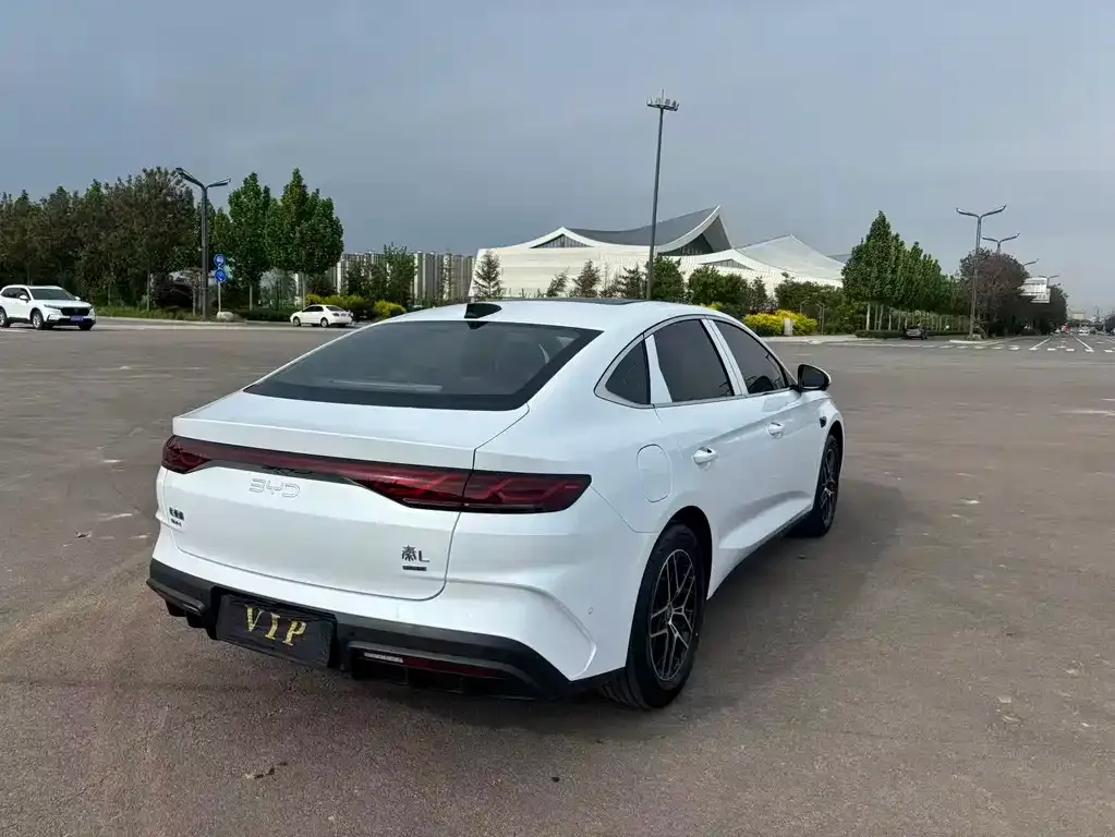 BYD Qin L 2026 из CN, фото 4
