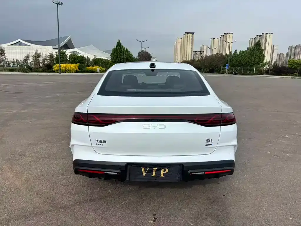 BYD Qin L 2026 из CN, фото 5