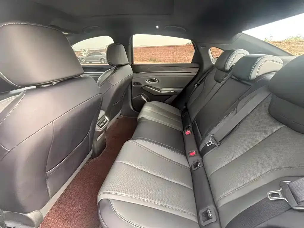 BYD Qin L 2026 из CN, фото 3