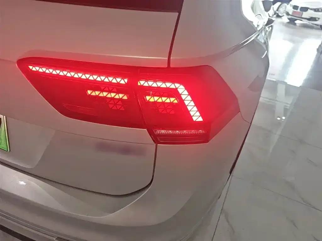 Volkswagen 途观L插电混动 — фото 2