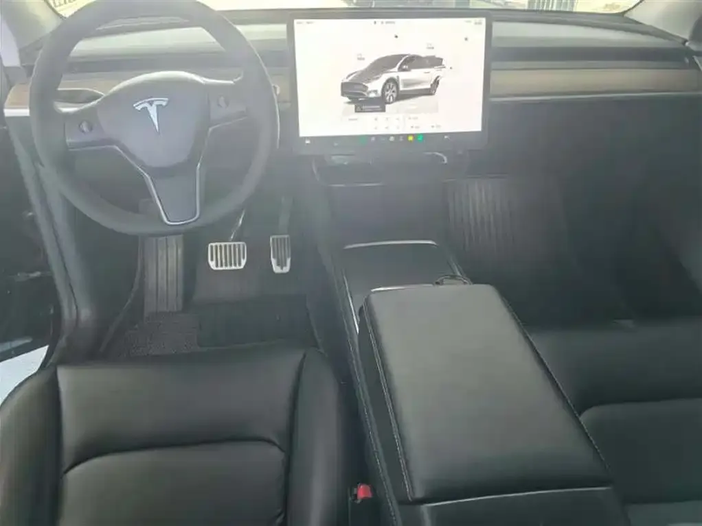 Tesla Model Y — фото 2