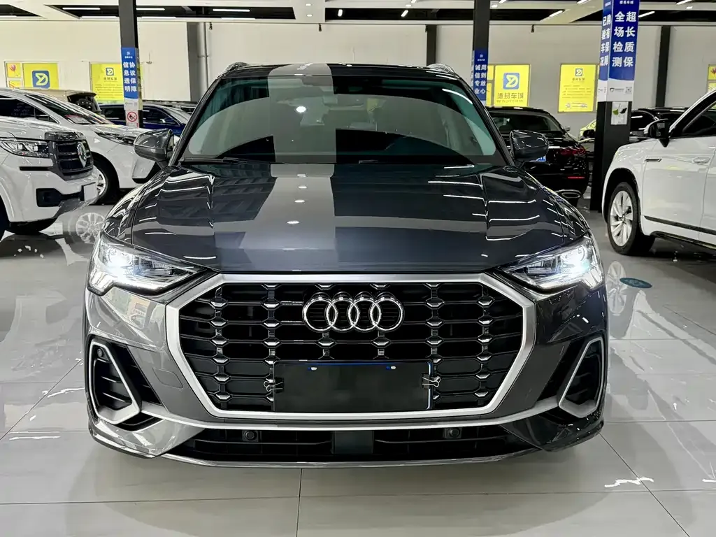 Audi Q3 — фото 4