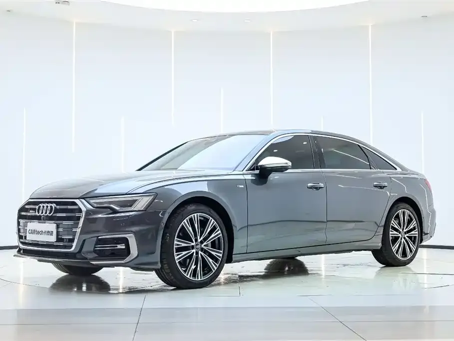 Audi A6L — фото 1