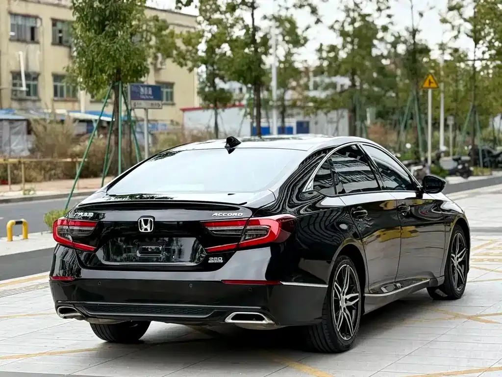 Honda Accord — фото 5
