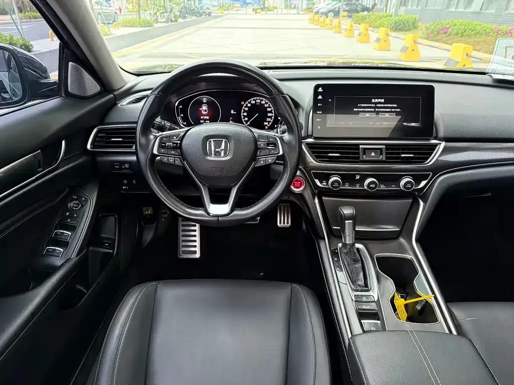 Honda Accord — фото 2