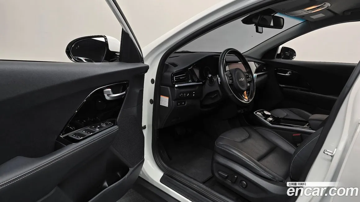 Kia Niro 2022 из KR, фото 2