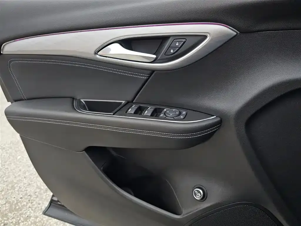Buick Envision Plus — фото 8