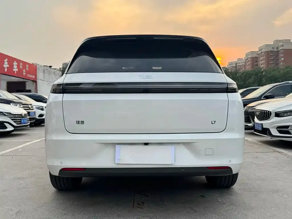 Li Auto L7 2023 из CN, фото 2