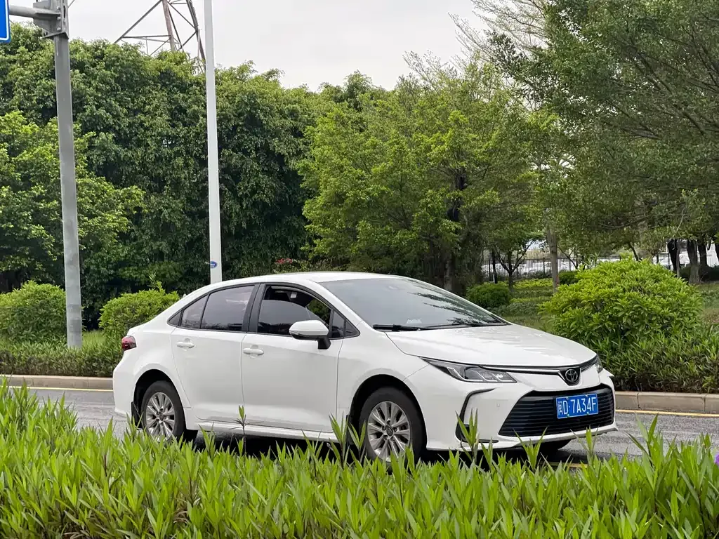 Toyota Corolla 2023 из CN, фото 4