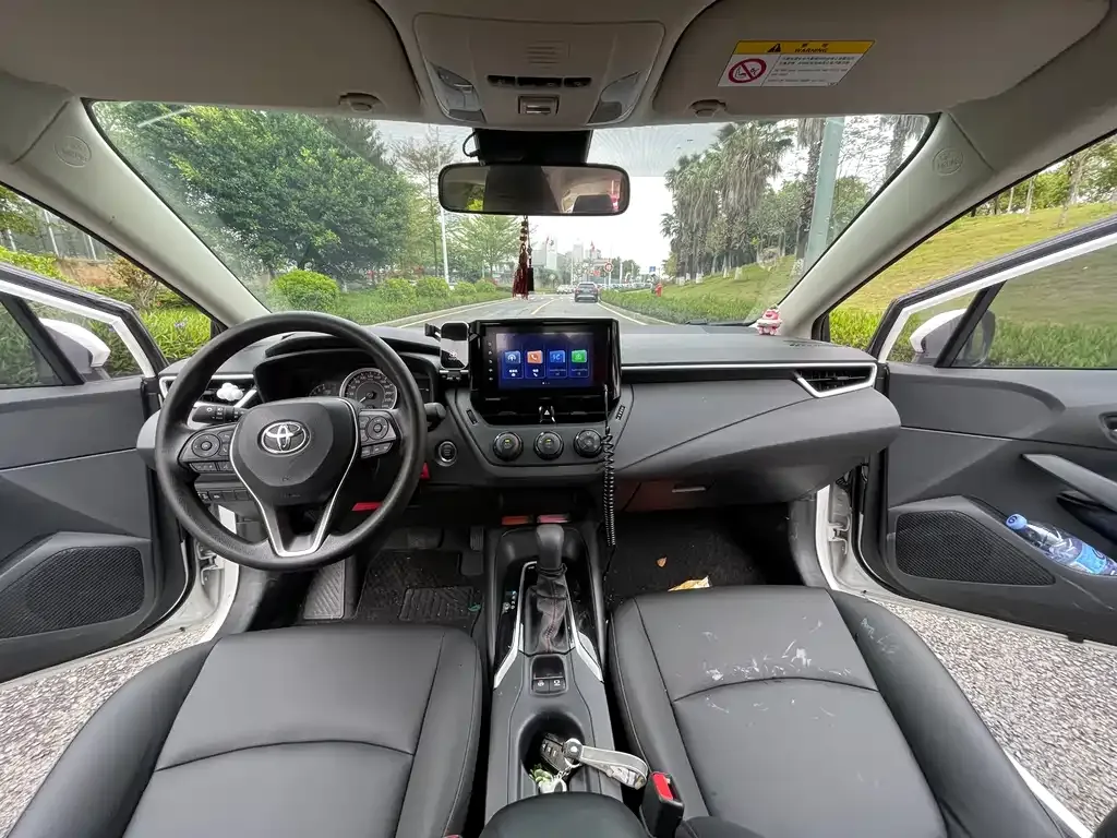 Toyota Corolla 2023 из CN, фото 2