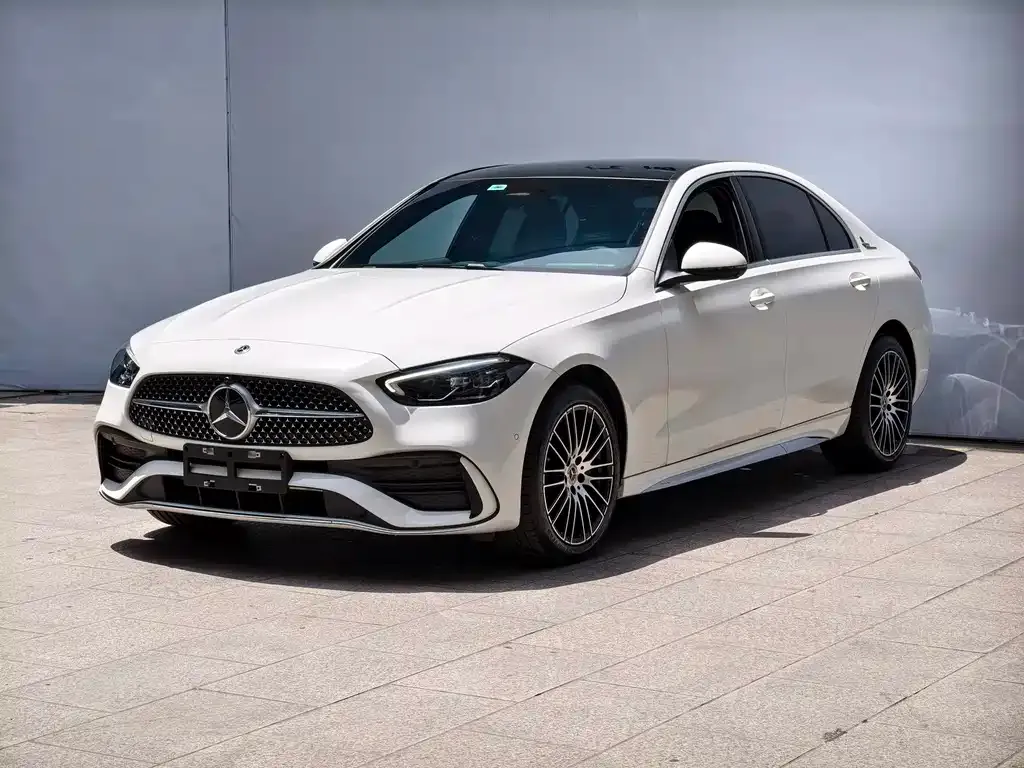 Mercedes-Benz C-Class — фото 1