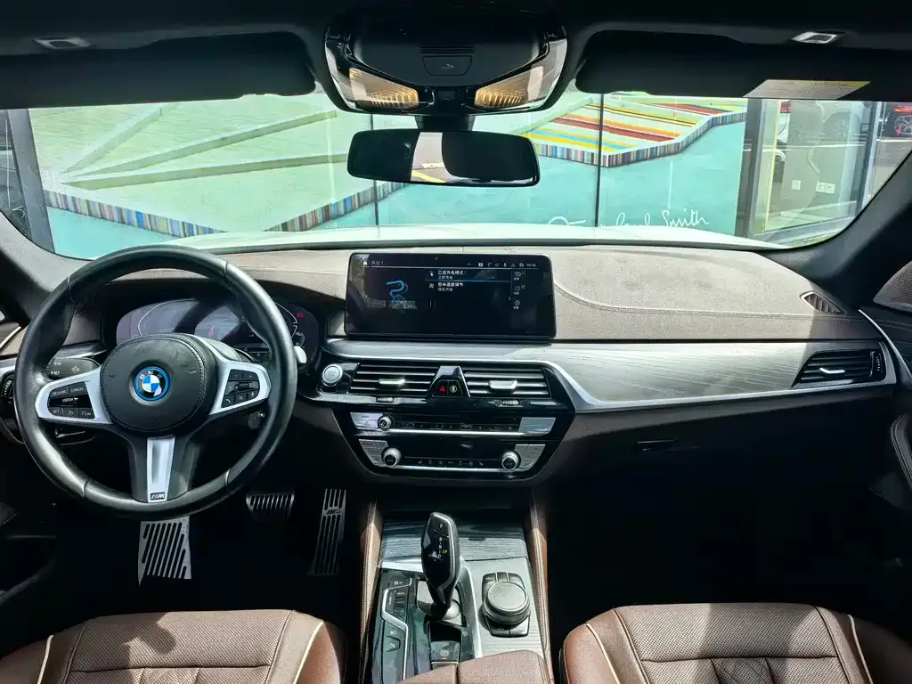 BMW 5 Series New Energy — фото 6