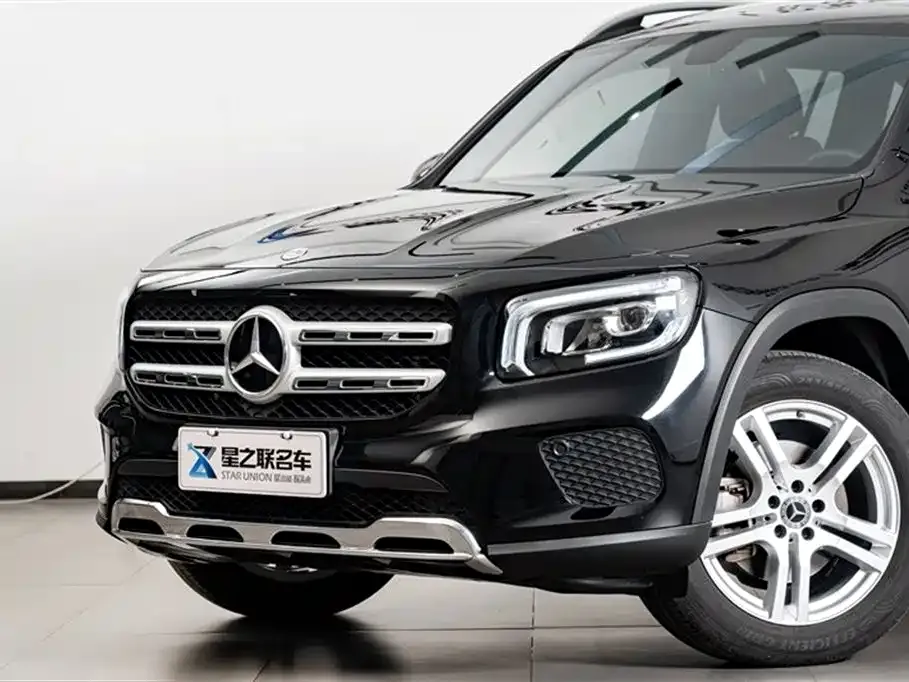 Mercedes-Benz GLB — фото 9